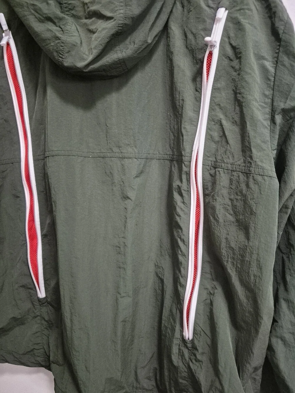Tory Burch NWOT Full Zip Vented Hooded Rain Jacket Size XL